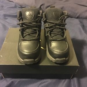 Toddler Nike Boots (used) size 9c